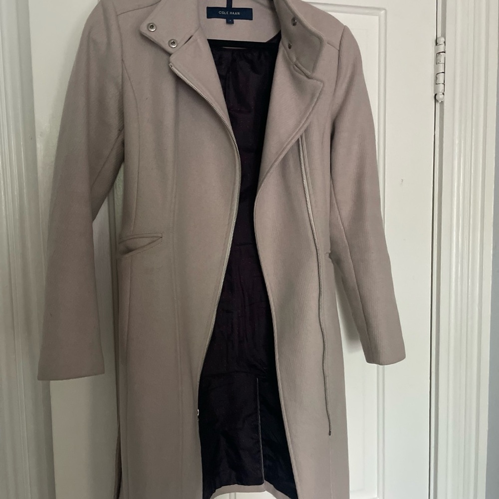 Cole Haan Light Pink Trench Coat with Streamlined Design